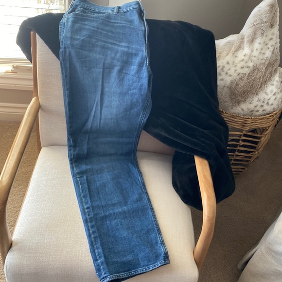 Mens Banana Republic Jeans Brand New -never worn. 38 waist 34 inseam - Picture 1 of 7